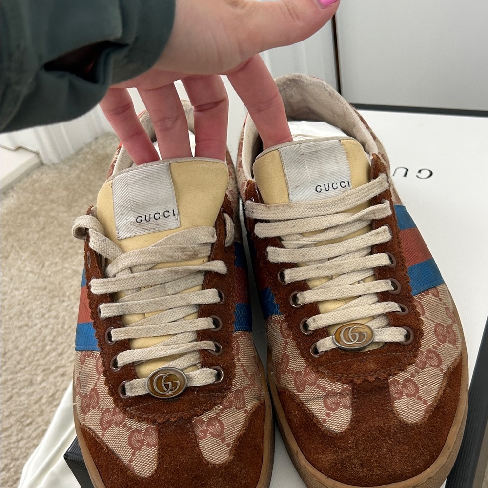 Men’s Gucci Brown GG Canvas Sneakers with Blue & Red Stripes - Picture 3 of 10